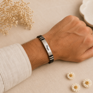 Pulsera cuero personalizada con grabado en acero inoxidable